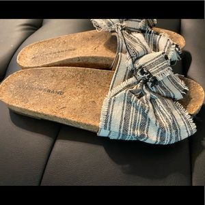 Sz 8.5 Lucky Brand Cork Slides with Bows